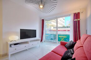 2 Pieces Moderne 300 m Plages Croisette A1b238