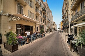 Spacieux 2 pi ces et Moderne Carr d or A1b205