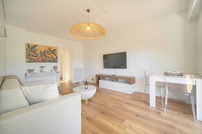 Studio Lumineux Refait 2025 A Neuf A0b206