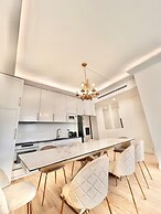 Exceptionnel 3 Chambres Balcon Carr d or A3b129