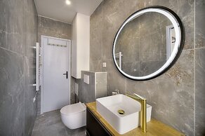 Moderne 2 pi ces c ur du Quartier Suquet A1b261