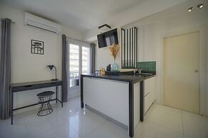 Studio Fonctionnel et Confortable A0b204