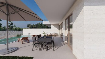 Luxury Pool Villas Pastura