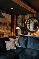 Boutique Luxury Cottage Cheshire Wedding Guests