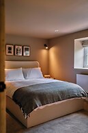 Boutique Luxury Cottage Cheshire Wedding Guests
