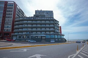 HOTEL LAS ROCAS