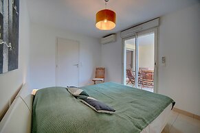 Moderne 2 Pieces Climatise Avec Terrasse A1b230