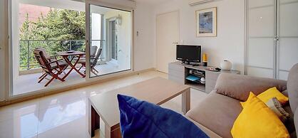 Moderne 2 Pieces Climatise Avec Terrasse A1b230