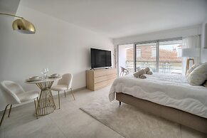 Superbe Studio Neuf ET Moderne A0b196