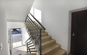 Modern Apartment Near Kanegra Beach