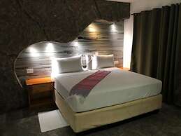 Makgadikgadi Riverview Inn