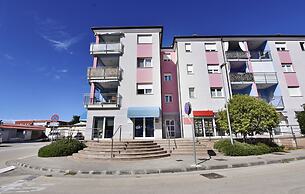 Cozy Flat in Central Umag