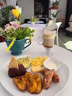 Club 27  Hostal Cafe & Spa