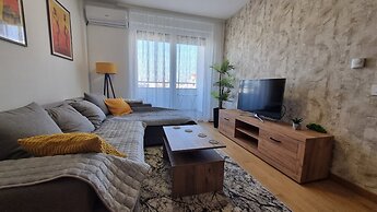 Dea Lux Family Apartment