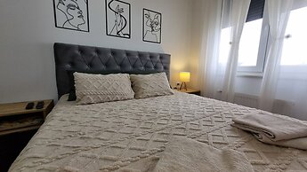 Dea Lux Family Apartment