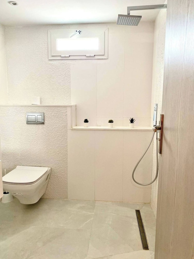 Double Accommodation on the Waterfront in La Marsa