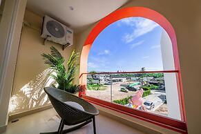 Candy House Pool Villa with KTV