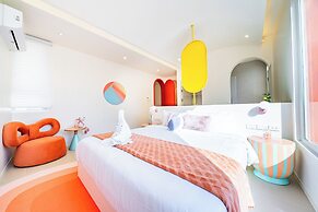 Candy House Pool Villa with KTV