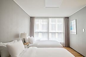 UH FLAT THE SEOCHO NEW WINGS