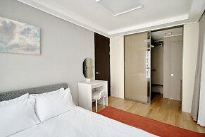 UH FLAT THE SEOCHO NEW WINGS