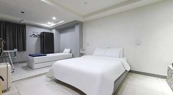 Cheongju Hotel Persona