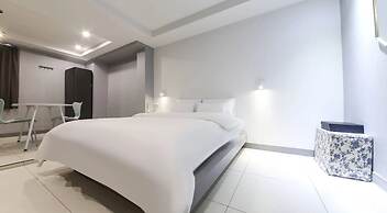 Cheongju Hotel Persona