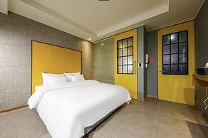 Cheongju Hotel Persona