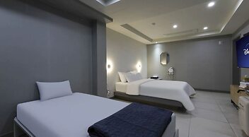 Cheongju Hotel Persona