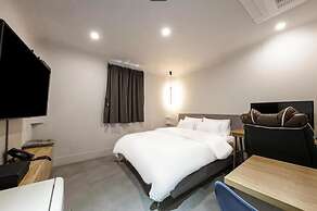 Cheongju Hotel Persona