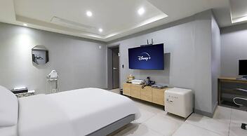 Cheongju Hotel Persona