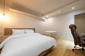 Cheongju Hotel Persona