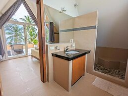 Beachfront 5-bedroom - by KohChangVillas