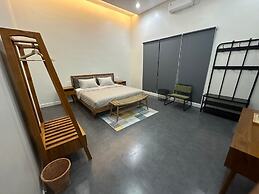 Cendhani Raras Gallery