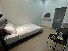 Cendhani Raras Gallery