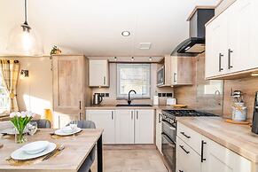 3-bed Caravan - Seton Sands - by Holiday Homes