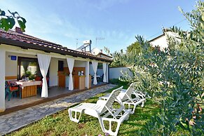 Garden Apartment in Umag