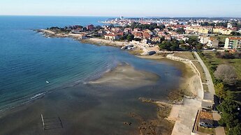 Garden Apartment in Umag