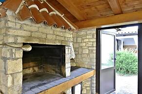 Cozy Flat With Garden Access in Umag
