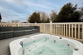 Host Stay Lakeshore Lodge
