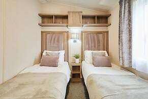 Host Stay Lakeshore Lodge