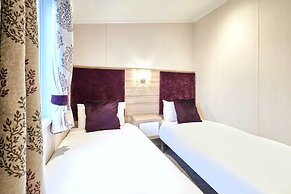 Host Stay Enzo s Lodge