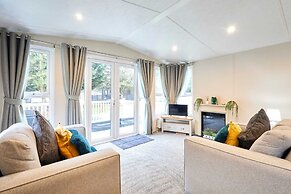 Host Stay Dakota Lodge