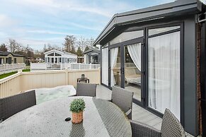 Host Stay Pebble Lodge