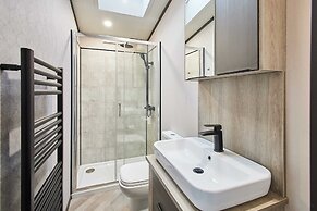 Host Stay Pebble Lodge