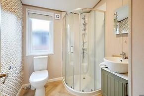 Host Stay Cherry Lodge
