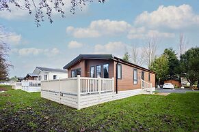 Host Stay Cherry Lodge