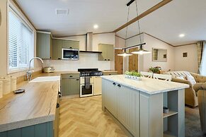 Host Stay Cherry Lodge