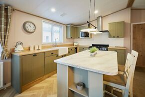 Host Stay Cherry Lodge