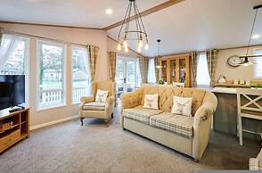 Host Stay Cherry Lodge