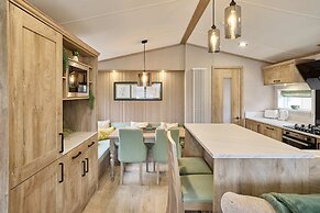 Host Stay Ally Up Lodge